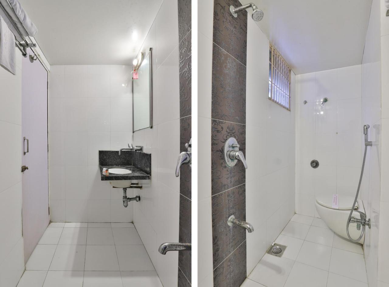Oyo 2351 Hotel Golden Plaza 아흐메다바드 외부 사진